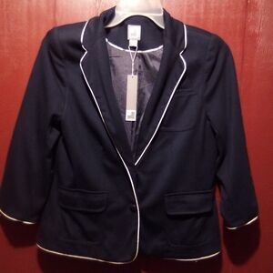 JC Penny Woman's Navy Blue Long Sleeve 2 button Blazer